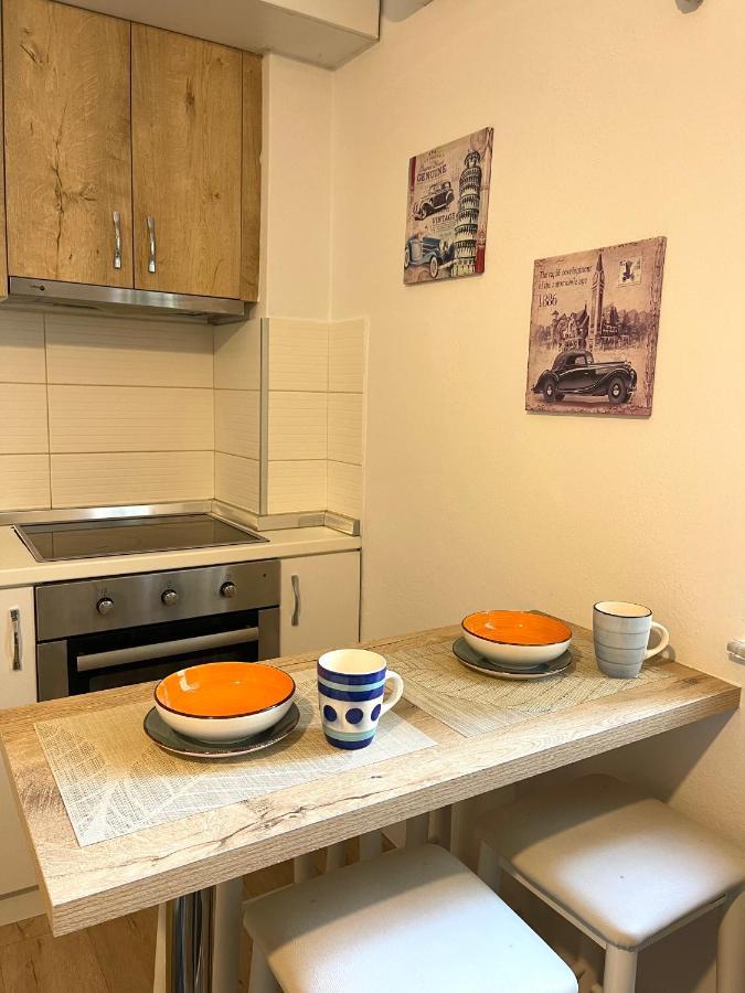 Apartment In The New Bazaar Of Tirana - Hana Blu Eksteriør billede